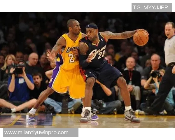 篮球巨星KD追寻科比乔丹的足迹立志打到四十岁如老詹般辉煌